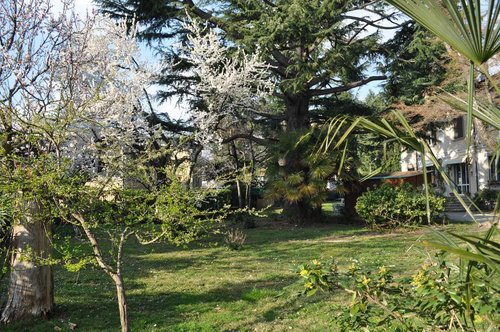 Invilla B&B Varese Luaran gambar