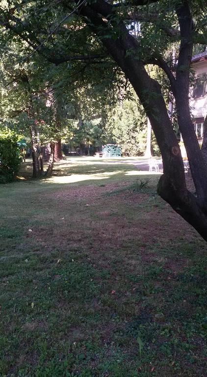 Invilla B&B Varese Luaran gambar